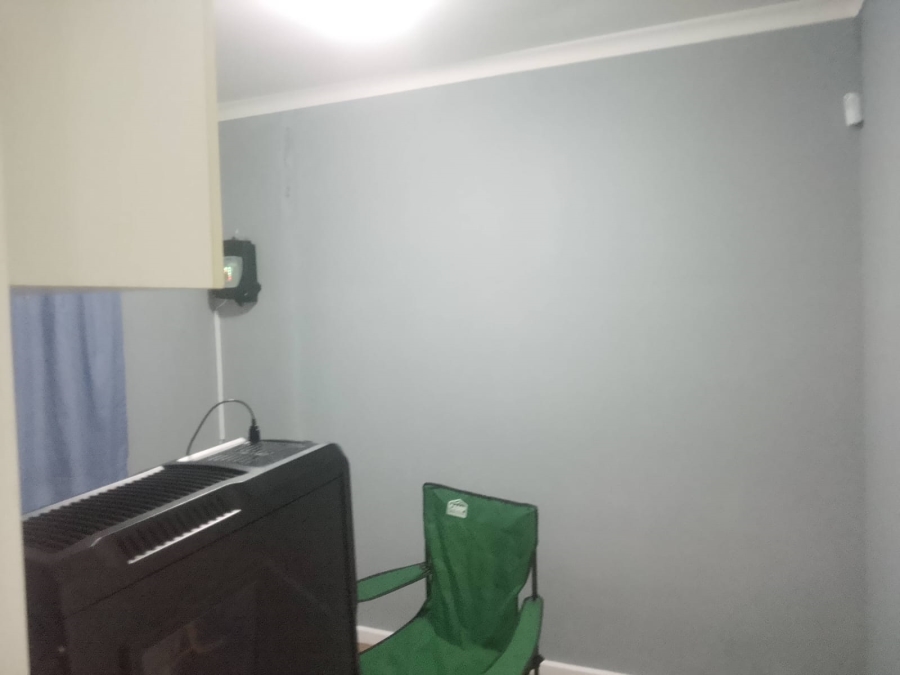 2 Bedroom Property for Sale in Sherwood Eastern Cape